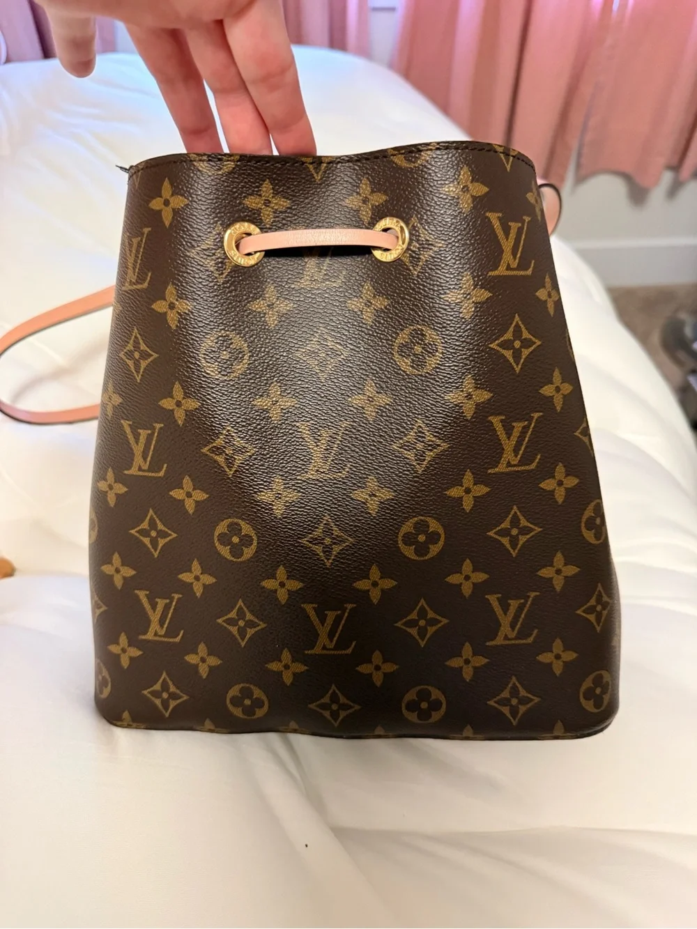 Louis Vuitton Brown Monogram with Pink Leather Drawstring Shoulder Bag - Picture 6 of 11